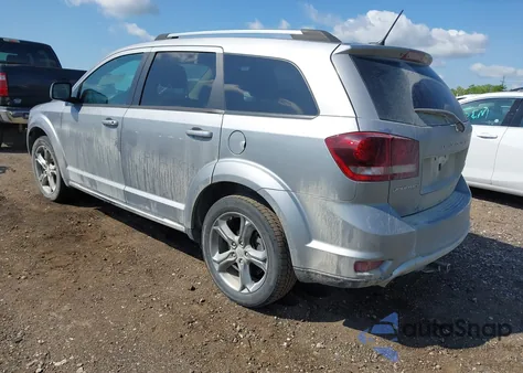 2017 Dodge Journey Crossroad Plus z USA, uszkodzony, nr VIN 3C4PDCGGXHT594652